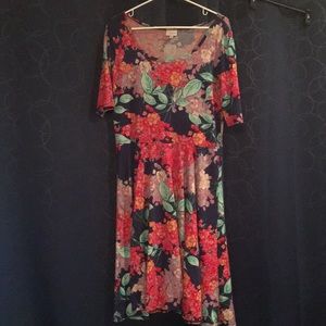 L LuLaRoe Floral Nicole